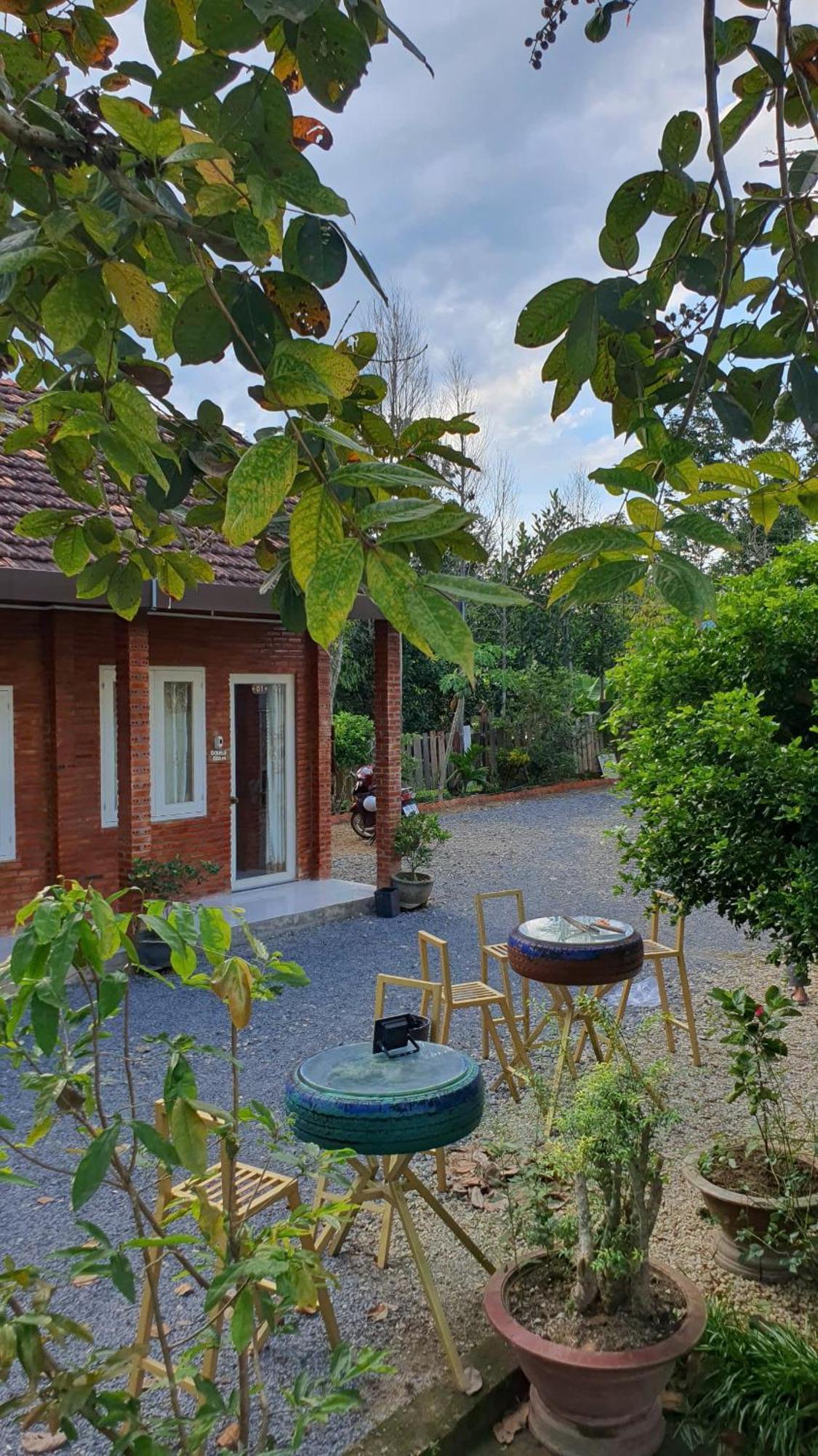 Cat Tien Backpackers Hostel Eksteriør billede